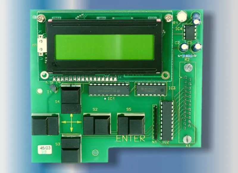 Consola de programación y diagnóstico válida para placas de control EKM64 y EKM66
